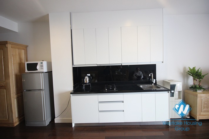 Superb studio apartment for rent in Lancaster, close to French school and Ngoc Khanh lake